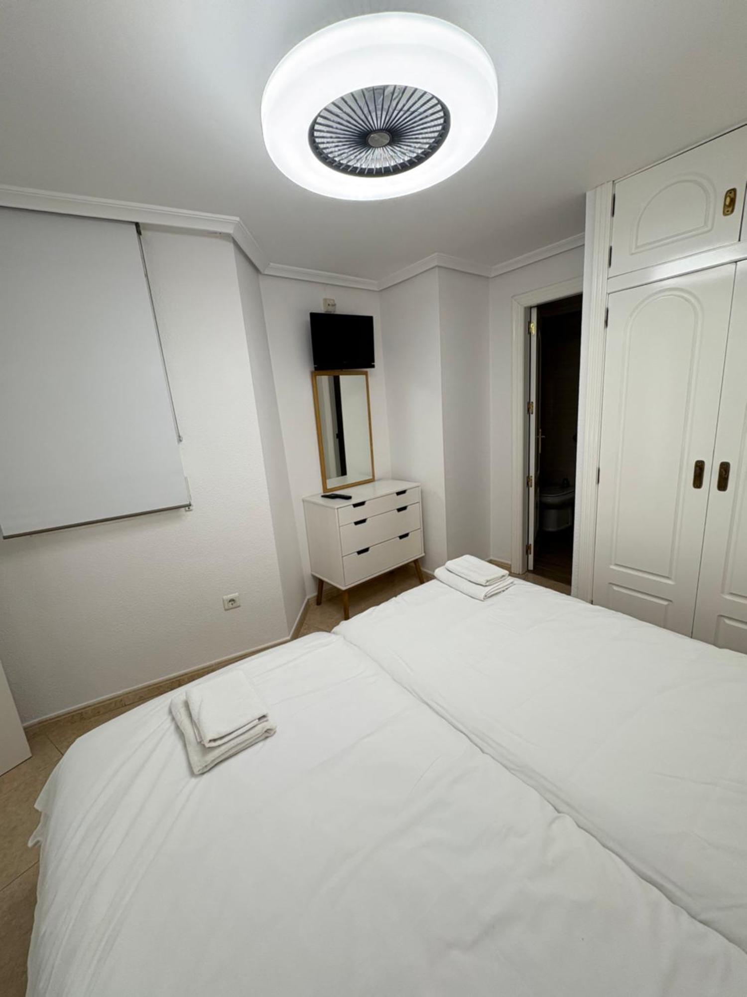 Apartamentos Carmela Benidorm Exterior foto